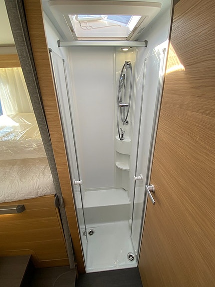 Adria Matrix 670 SL 60Y -Automat-Långbädd-3500 kg-DEMOUTFÖRSÄLJNING-REA! 17 of 23