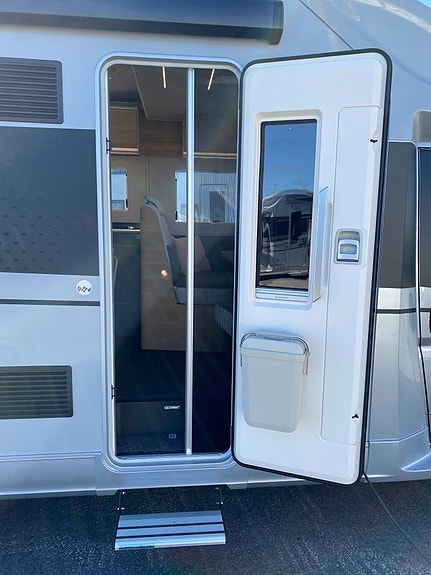 Adria Matrix 670 SL 60Y -Automat-Långbädd-3500 kg-DEMOUTFÖRSÄLJNING-REA! 8 of 23