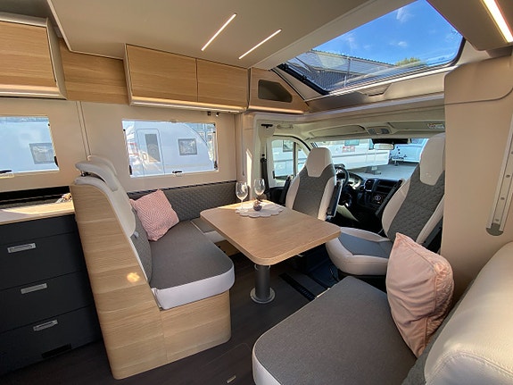 Adria Matrix 670 SL 60Y -Automat-Långbädd-3500 kg-DEMOUTFÖRSÄLJNING-REA! 9 of 23