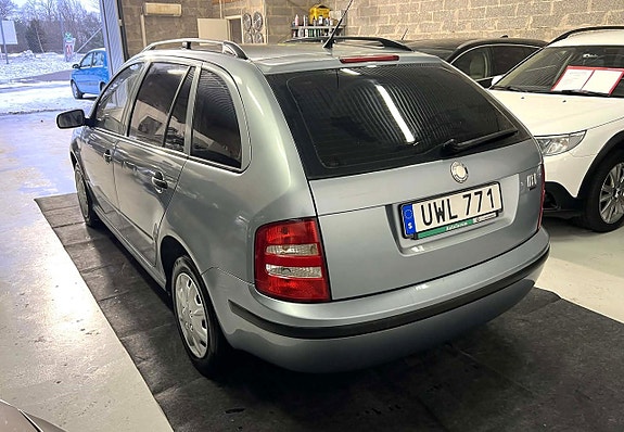 Skoda Fabia 5 of 17