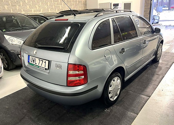 Skoda Fabia 4 of 17