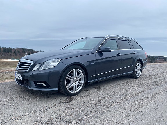 Mercedes-Benz E220