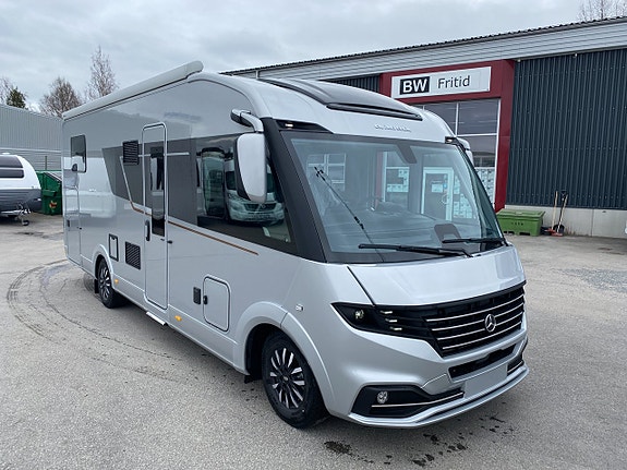 Adria Supersonic 780SL - Lyx året om! Välutrustad värsting! Mercedes! - Alde - Taksäng - Ugn - Skinnklädsel!