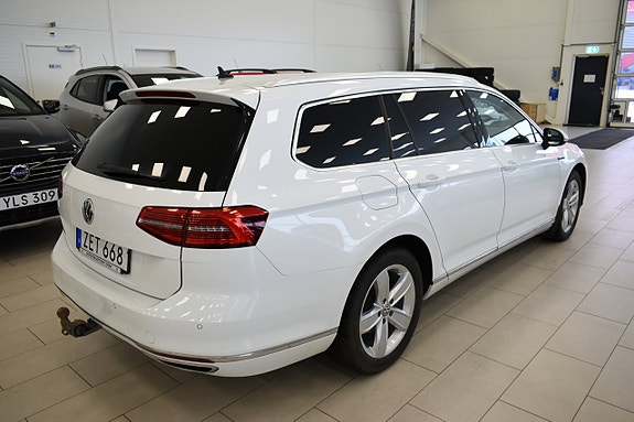 Volkswagen Passat 4 of 5