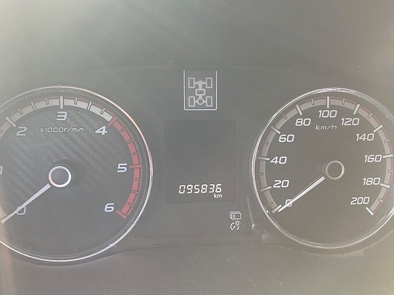 Mitsubishi L 200 10 of 10