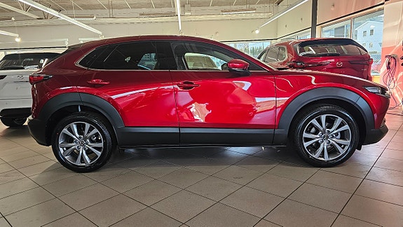 Mazda CX-30 6 of 14
