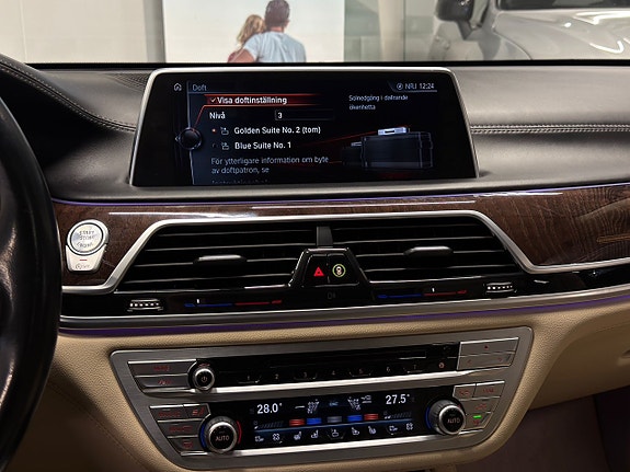 BMW 750Li 21 of 27