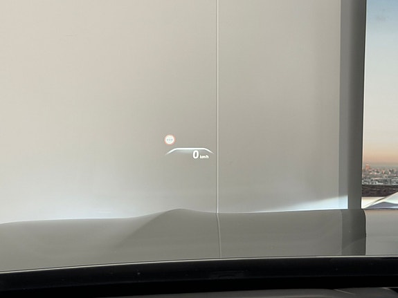 BMW 750Li 18 of 27