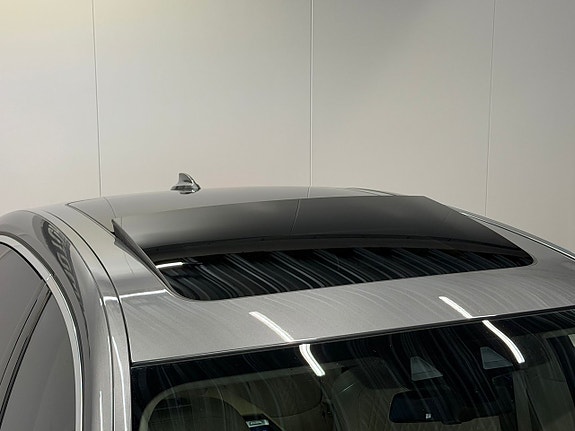 BMW 750Li 5 of 27