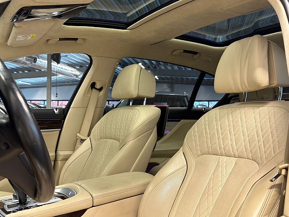 BMW 750Li 14 of 27