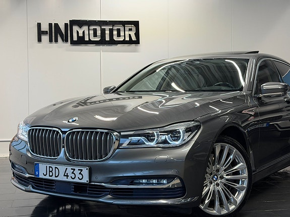 BMW 750Li 2 of 27