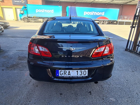 Chrysler Sebring 5 of 10