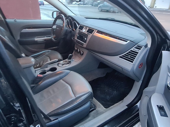 Chrysler Sebring 8 of 10
