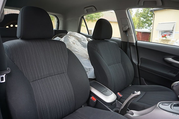 Toyota Auris 7 of 7