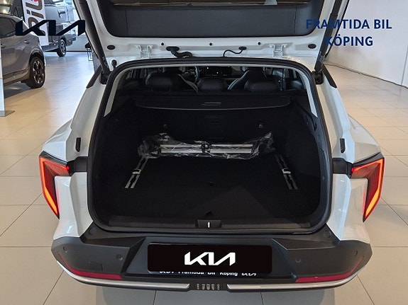 Kia K4 14 of 20