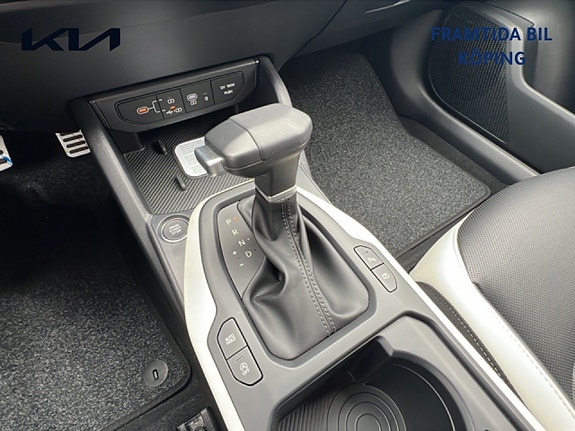 Kia K4 12 of 18