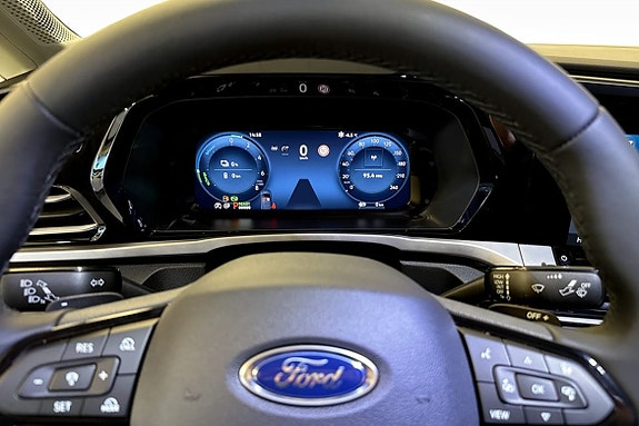 Ford Transit Connect 9 of 10