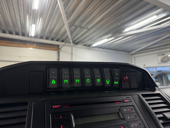 Volkswagen Caravelle 18 of 25