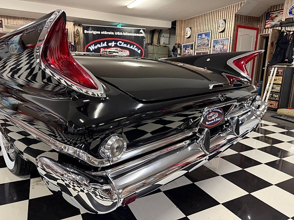 Chrysler Windsor 3 of 5