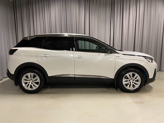 Peugeot 3008 4 of 5