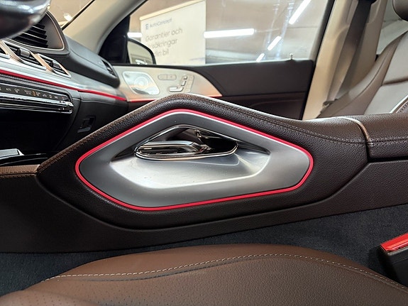 Mercedes-Benz GLE300 d 14 of 19