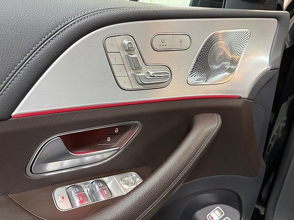 Mercedes-Benz GLE300 d 13 of 19