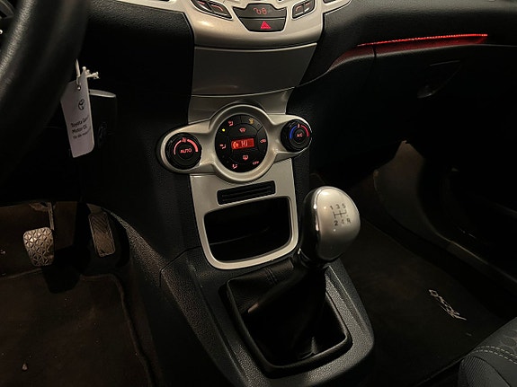 Ford Fiesta 15 of 23