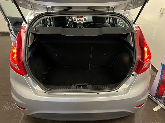 Ford Fiesta 23 of 23