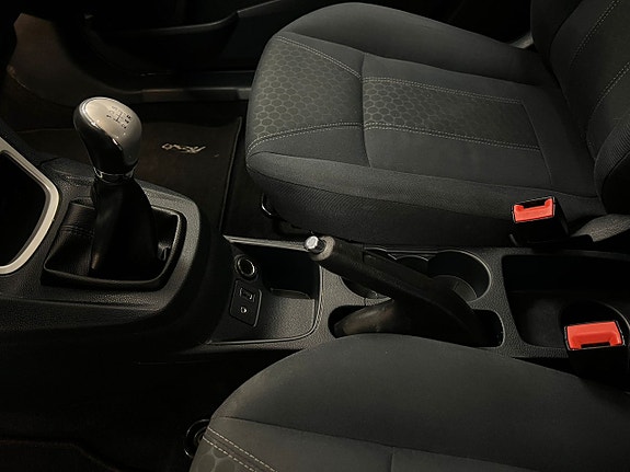 Ford Fiesta 14 of 23