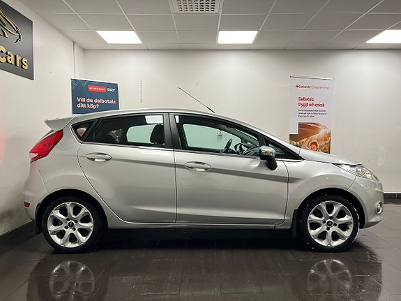 Ford Fiesta 3 of 23