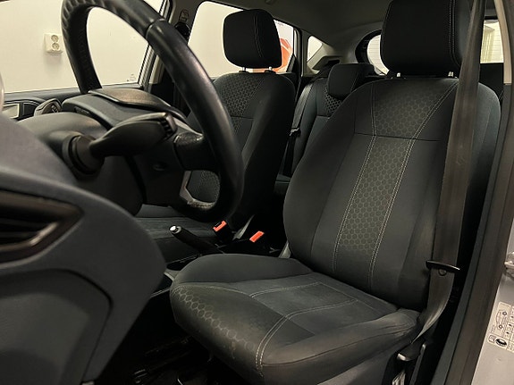 Ford Fiesta 9 of 23