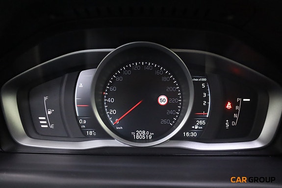 Volvo V70 15 of 24