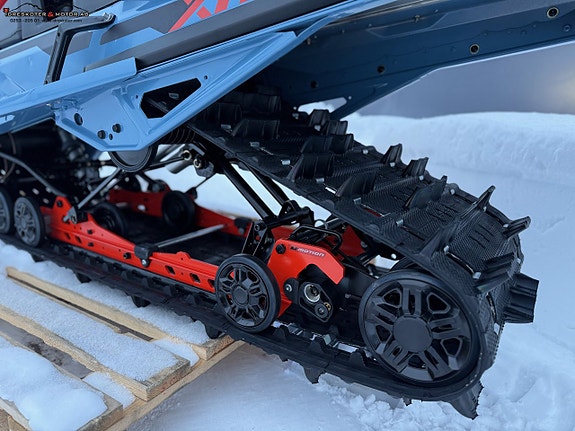 Ski-Doo Expedition Xtreme 850 E-TEC 4.5" Display Scandi Blue *Kampanj* 6 of 7