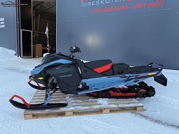 Ski-Doo Expedition Xtreme 850 E-TEC 4.5" Display Scandi Blue *Kampanj* 2 of 7