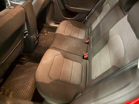 Volkswagen Passat 6 of 6