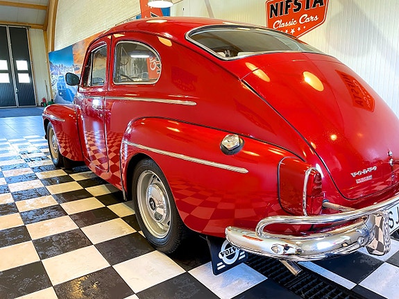 Volvo PV 14 of 27