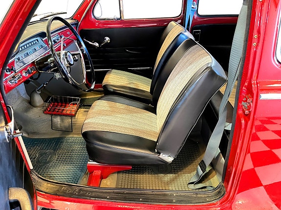 Volvo PV 18 of 27