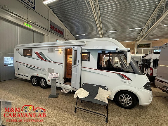 Kabe Travel Master I 860 LQB, Drag, solcell, Hydrauliska stödben