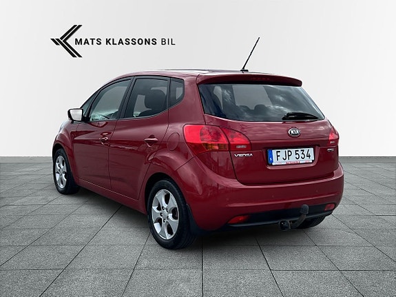Kia Venga 2 of 5
