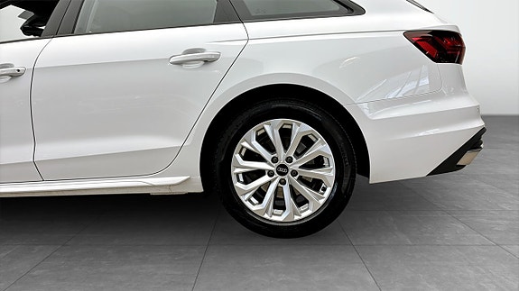 Audi A4 6 of 12