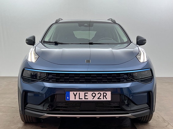 Lynk & Co 01 9 of 27