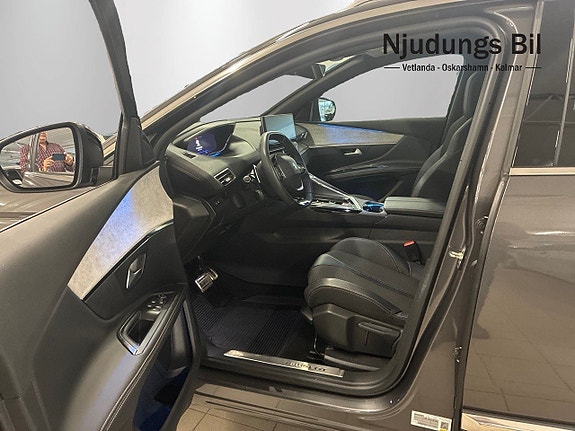 Peugeot 5008 8 of 13