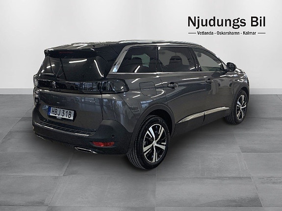 Peugeot 5008 3 of 5