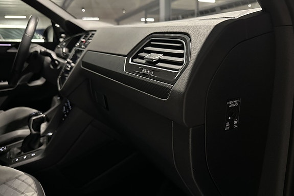 Volkswagen Tiguan 18 of 23