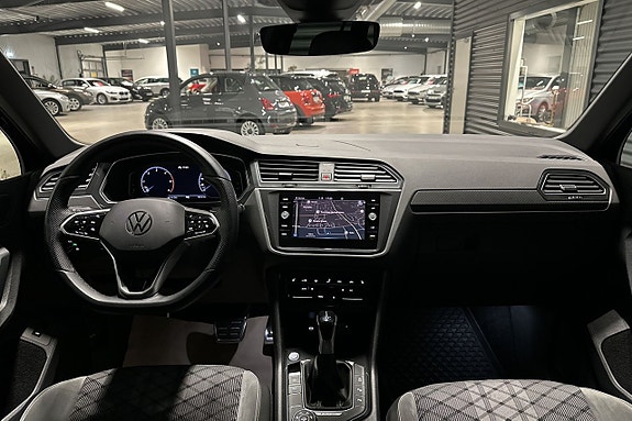 Volkswagen Tiguan 8 of 23