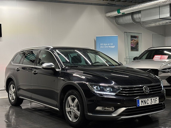 Volkswagen Passat Alltrack 4 of 5