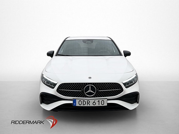 Mercedes-Benz A250 e 2 of 5