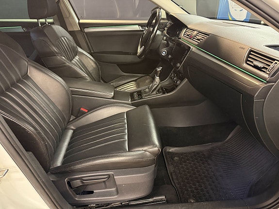 Skoda Superb 8 of 18