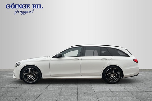 Mercedes-Benz E220 5 of 5