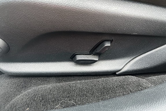 Mercedes-Benz E220 15 of 18